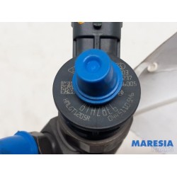 Opel - Vivaro - Injector (diesel)