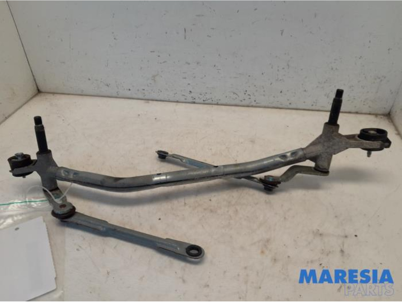 Citroen - DS3 - Wiper mechanism