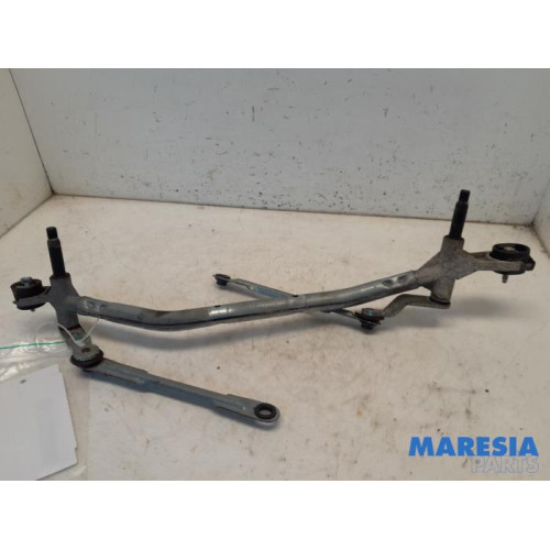 Citroen - DS3 - Wiper mechanism
