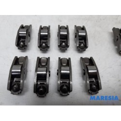 Opel - Vivaro - Rocker arm