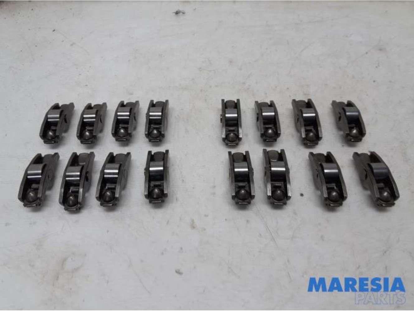 Opel - Vivaro - Rocker arm