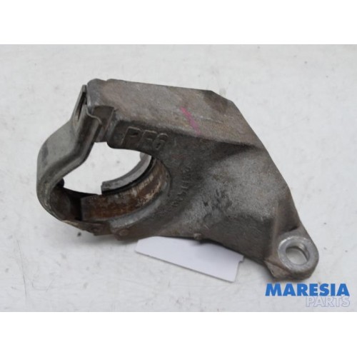 Opel - Vivaro - Support (miscellaneous)