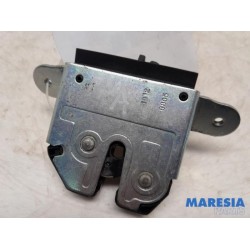 Fiat - Panda - Tailgate lock mechanism