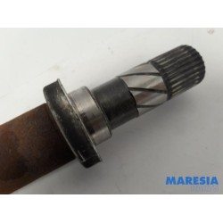 Renault - Clio - Front drive shaft, right