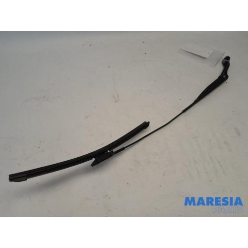 Fiat - Panda - Front wiper arm