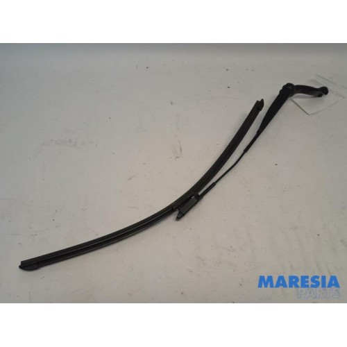 Fiat - Panda - Front wiper arm
