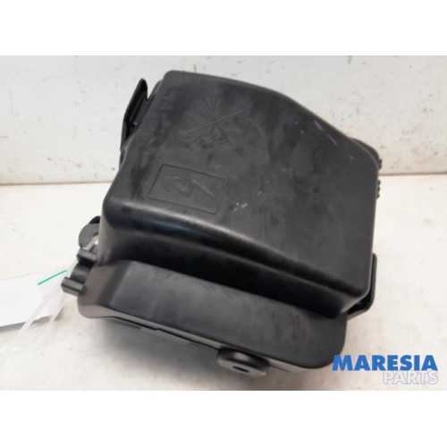 Renault - Clio - Fuse box