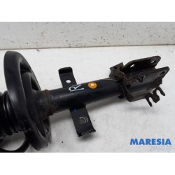 Renault - Clio - Front shock absorber rod, right