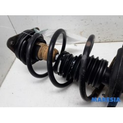 Renault - Clio - Front shock absorber rod, right