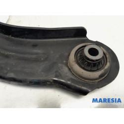 Renault - Clio - Front lower wishbone, right