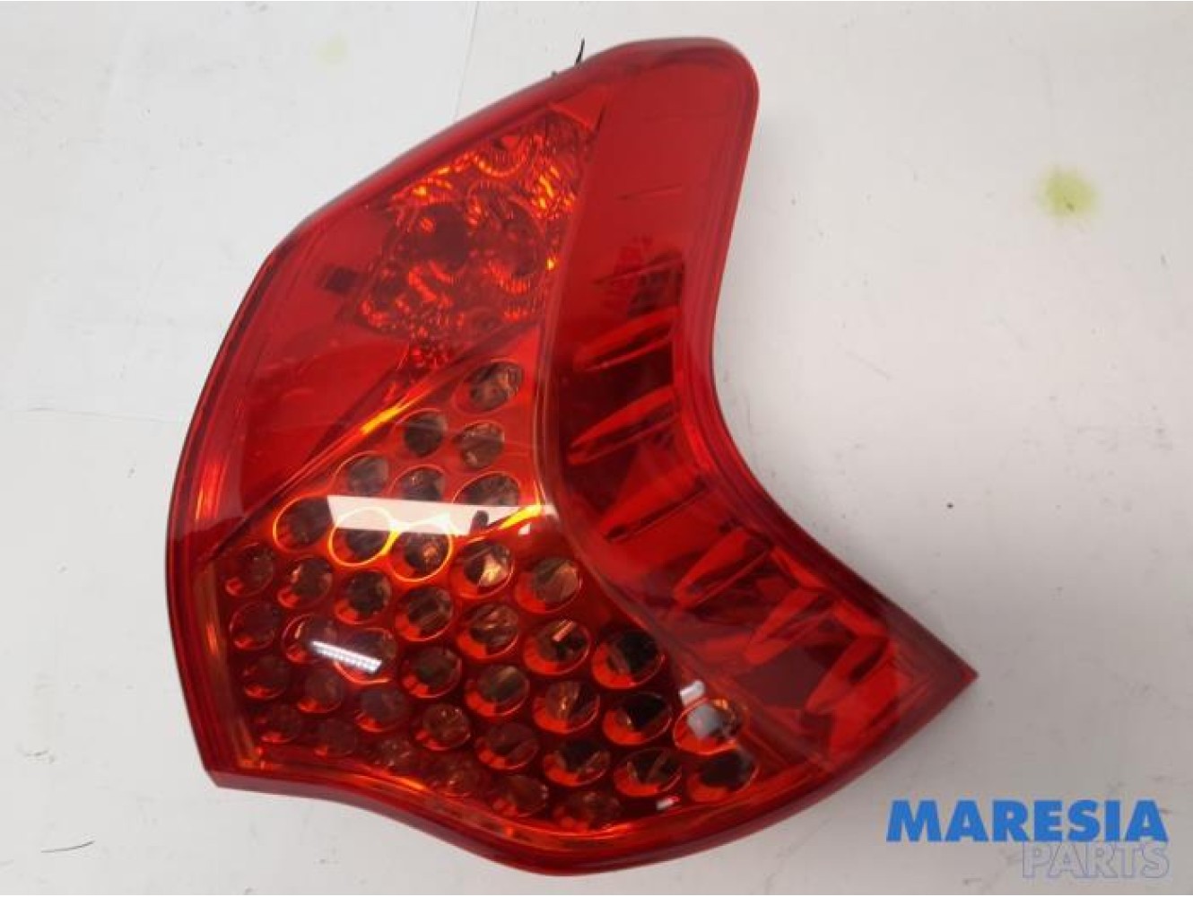 Peugeot - 3008 - Taillight, right