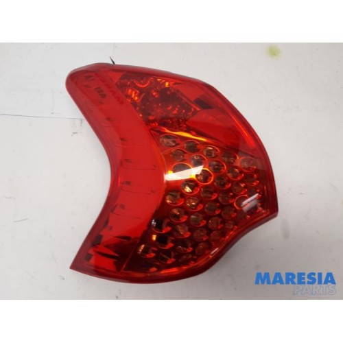 Peugeot - 3008 - Taillight, left