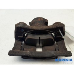 Renault - Clio - Front brake calliper, left