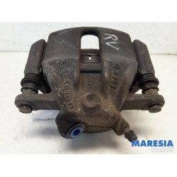 Renault - Clio - Front brake calliper, right