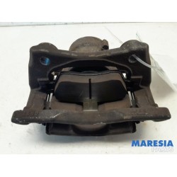 Renault - Clio - Front brake calliper, right