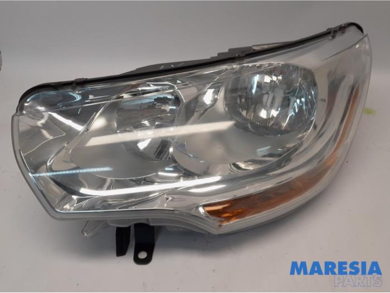 Citroen - C4 - Koplamp links