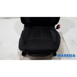 Citroen - C4 - Stoel links
