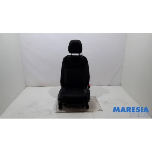 Citroen - C4 - Sitz links