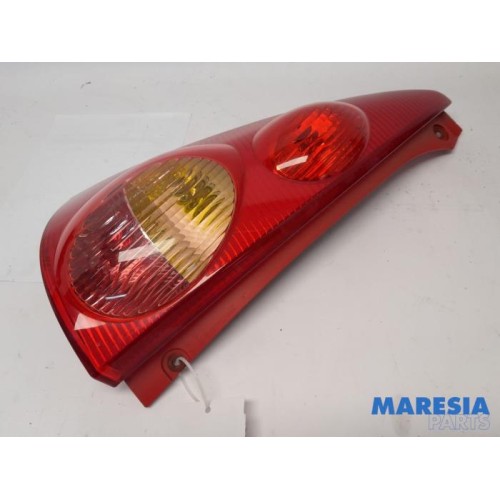 Peugeot - 107 - Taillight, left