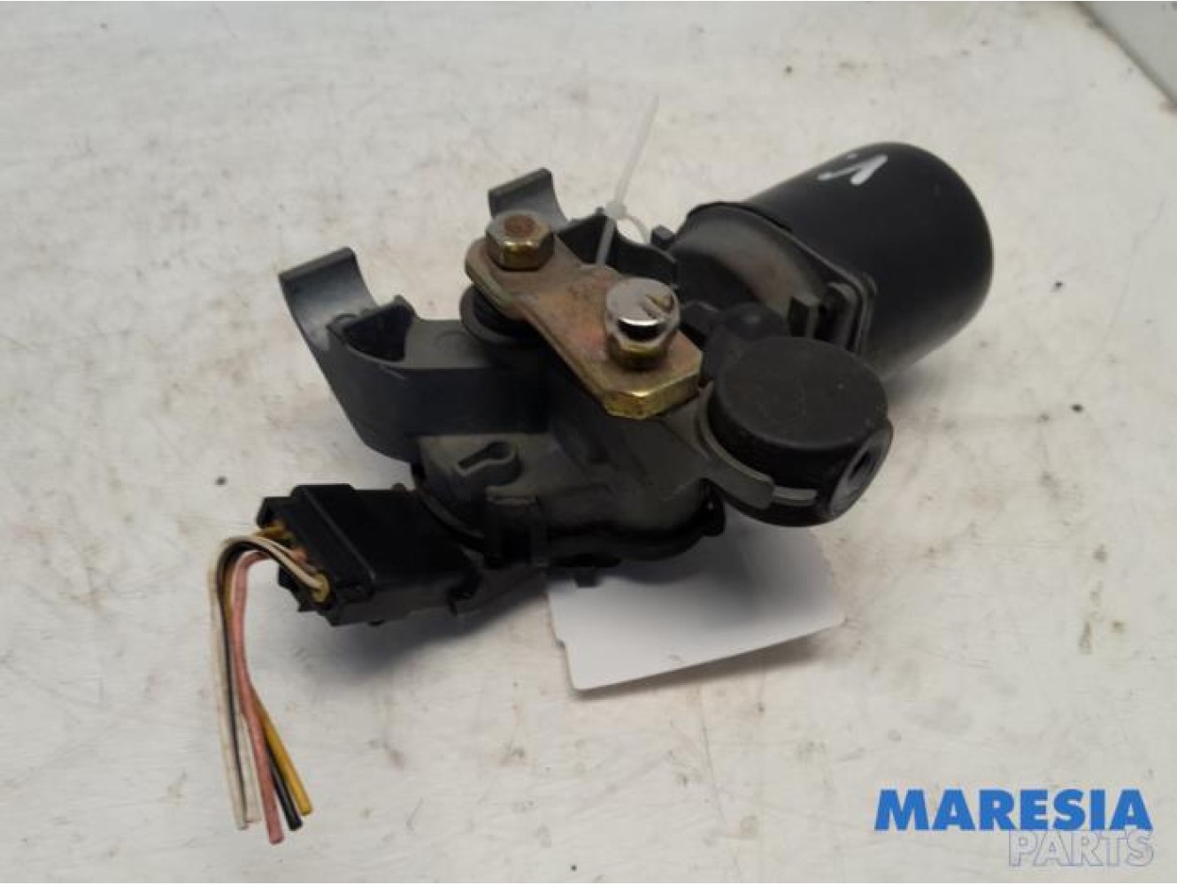 Peugeot - 107 - Front wiper motor
