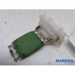 Peugeot - 107 - Kachel Weerstand
