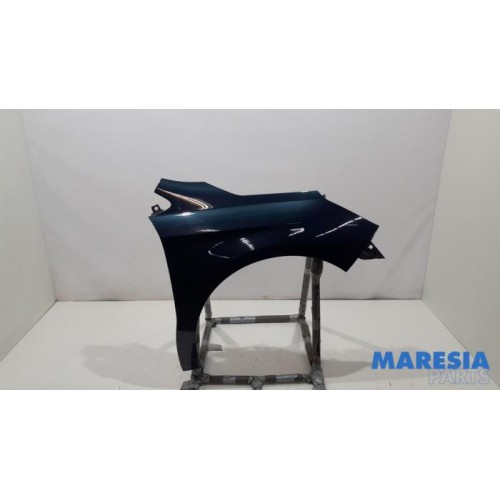 Citroen - C4 - Front wing, right