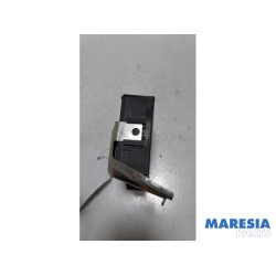 Peugeot - 107 - Central door locking module