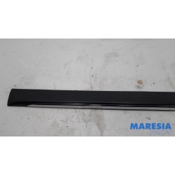 Peugeot - 3008 - Marche-pied (list de couverture) droite