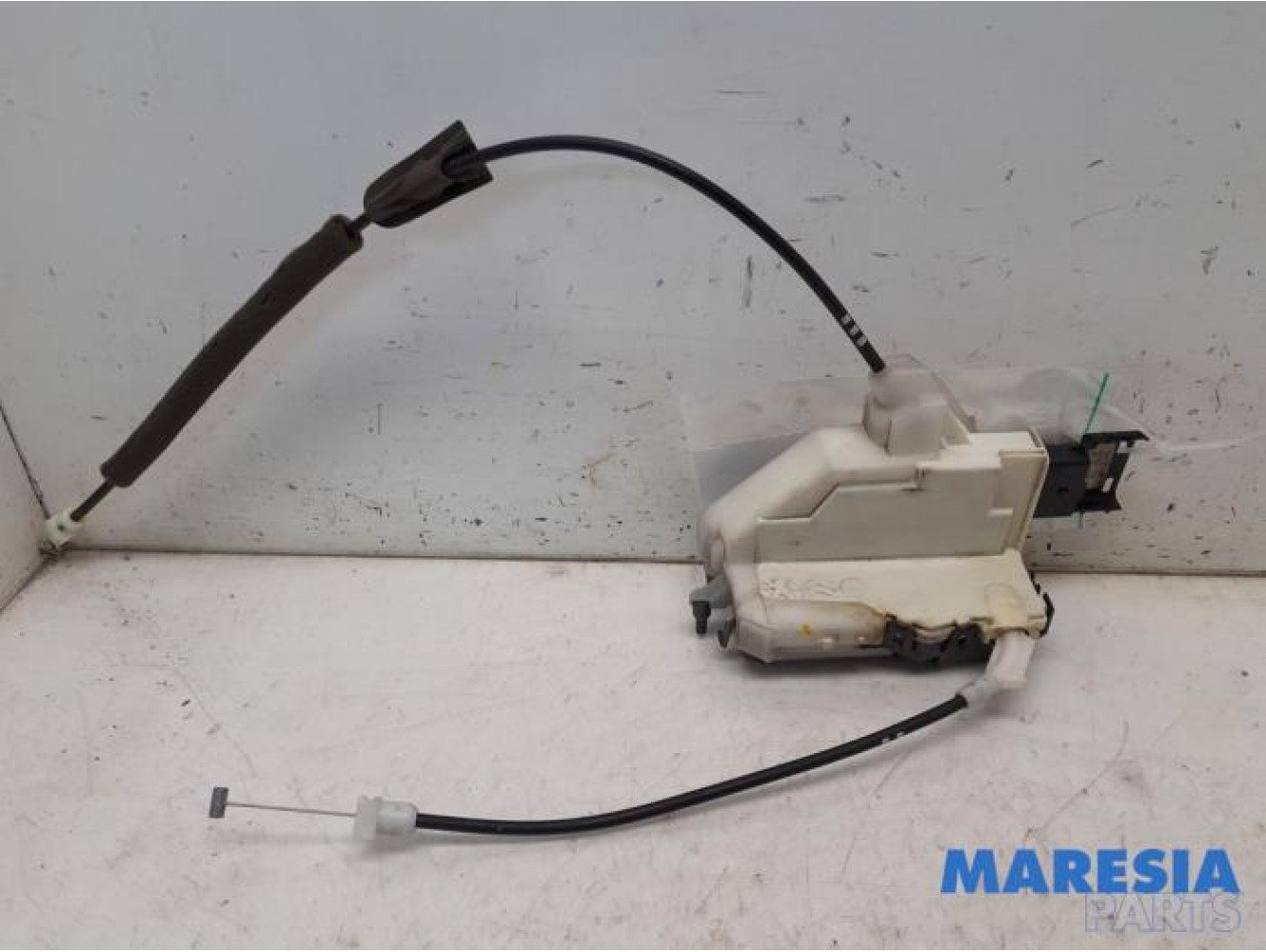 Peugeot - 3008 - Front door lock mechanism 4-door, right