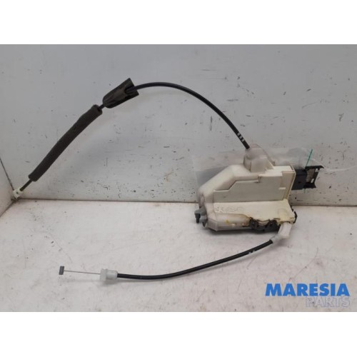 Peugeot - 3008 - Front door lock mechanism 4-door, right