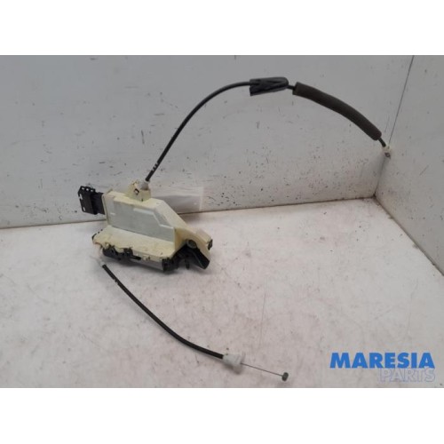 Peugeot - 3008 - Door lock mechanism 4-door, front left