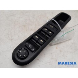 Peugeot - 3008 - Multi-functional window switch