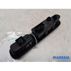 Peugeot - 3008 - Multi-functional window switch