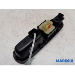 Renault - Twingo - Multi-functional window switch