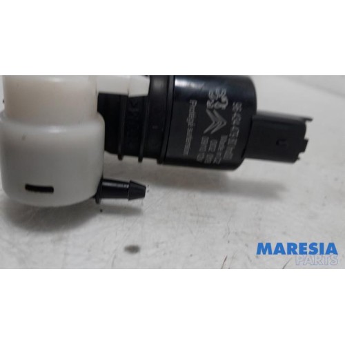 Peugeot - 3008 - Scheibensprüherpumpe vorne