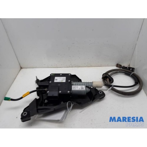 Peugeot - 3008 - Handrem motor
