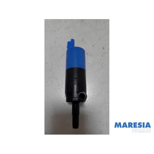 Peugeot - 3008 - Headlight washer pump