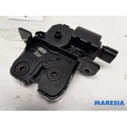 Renault - Twingo - Tailgate lock mechanism