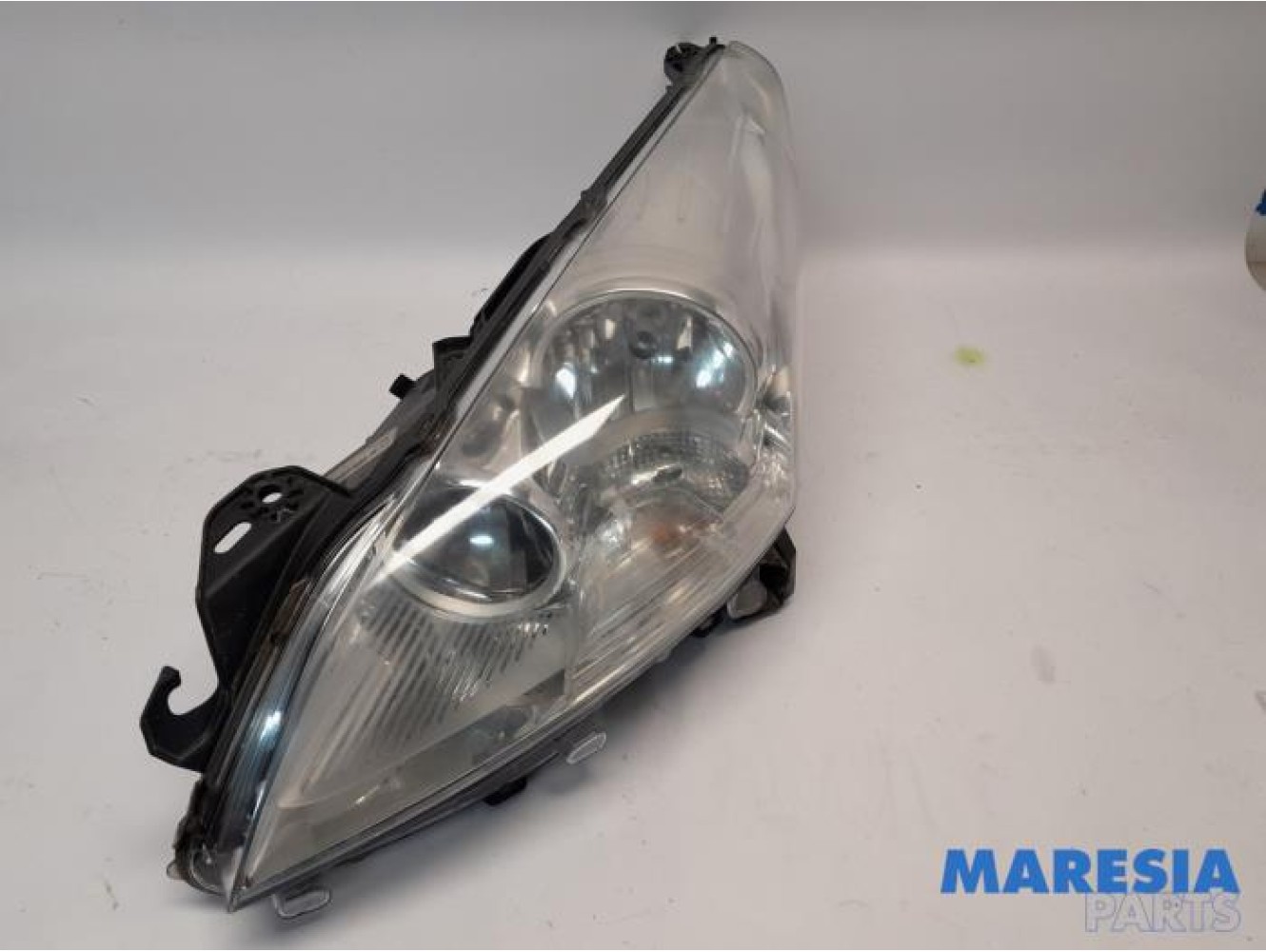 Peugeot - 3008 - Koplamp links