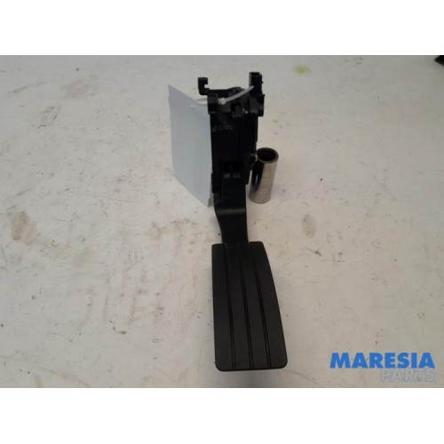 Renault - Clio - Gaspedalposition Sensor