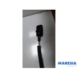 Renault - Clio - Rear door lock mechanism 4-door, left