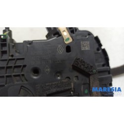 Renault - Clio - Rear door mechanism 4-door, right