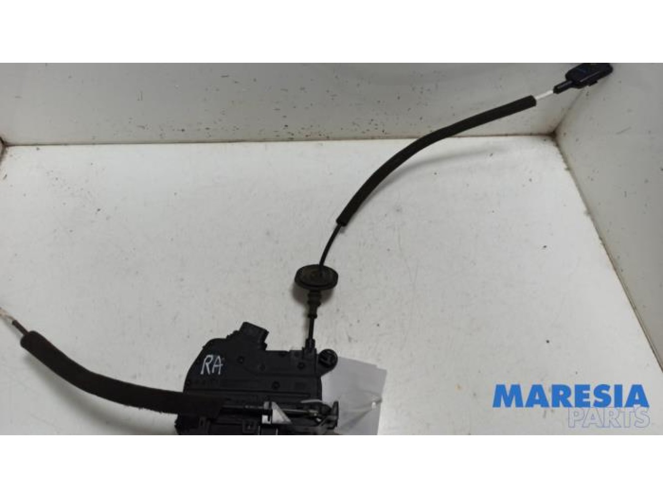 Renault - Clio - Rear door mechanism 4-door, right