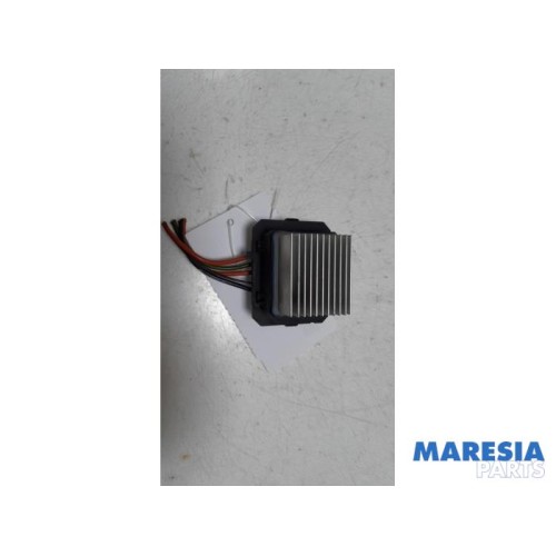 Renault - Clio - Heater resistor