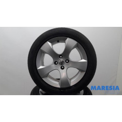 Peugeot - 3008 - Sportvelgenset + banden