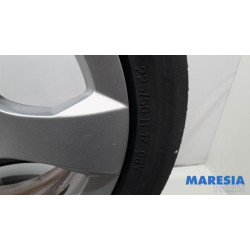 Peugeot - 3008 - Sportvelgenset + banden