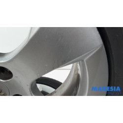 Peugeot - 3008 - Sportvelgenset + banden
