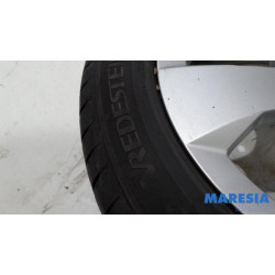 Peugeot - 3008 - Sportvelgenset + banden