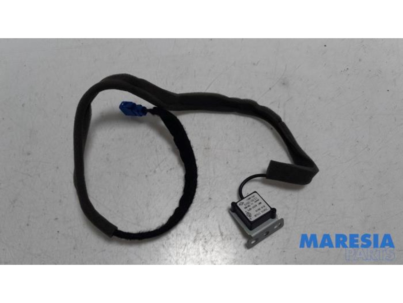 Renault - Clio - GPS Antenne