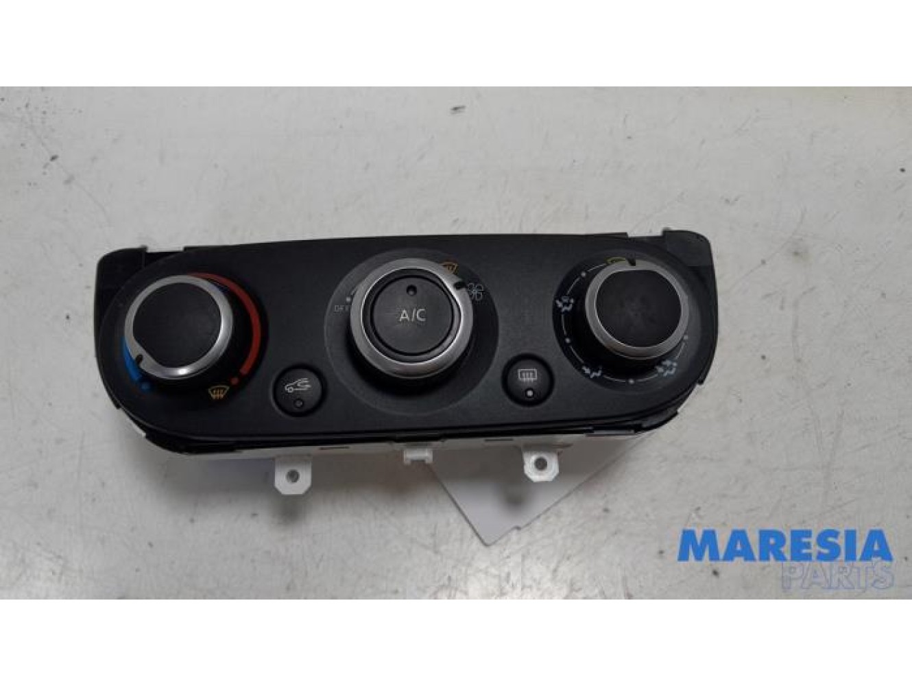 Renault - Clio - Heater control panel